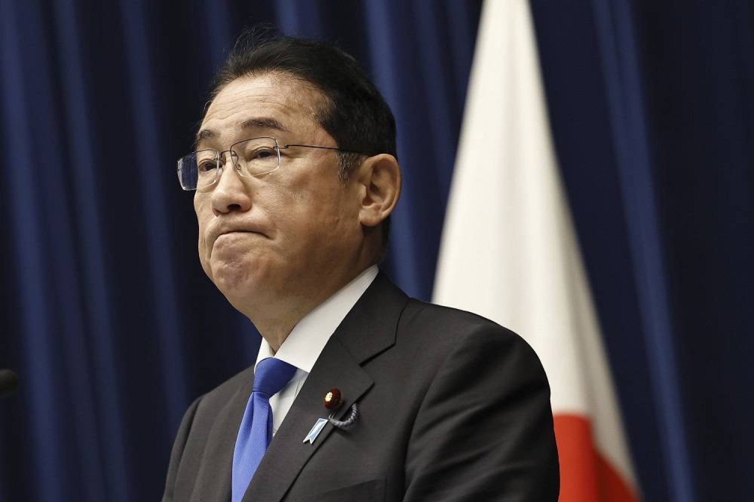 kishida fumio từ chức kishida-fumio